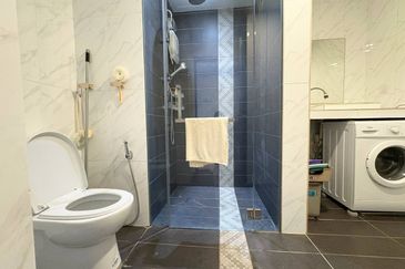 Crown Tower @ Empire City