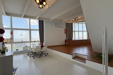 Tower M, Empire City