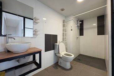 Tower M, Empire City