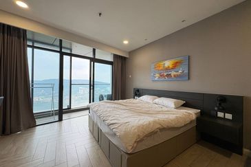 Crown Tower @ Empire City