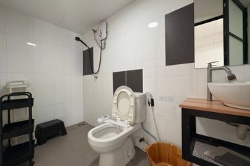 Tower M, Empire City