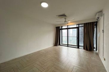 Crown Tower @ Empire City