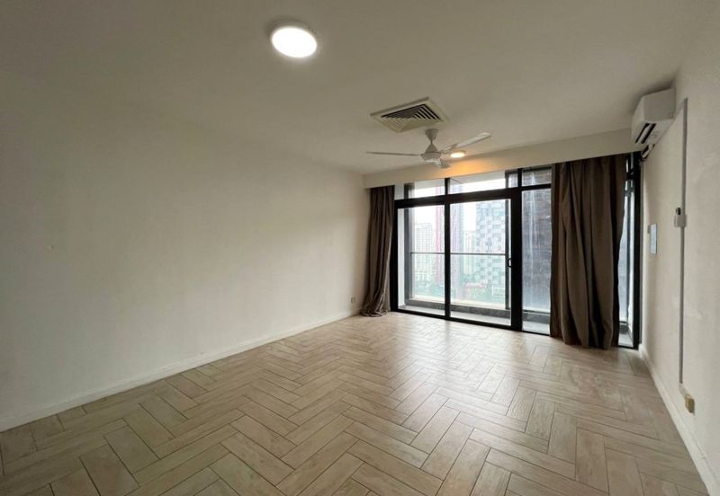 Crown Tower @ Empire City