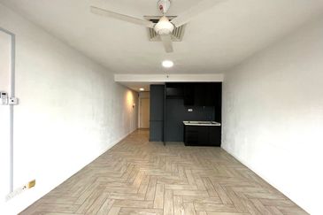 Crown Tower @ Empire City