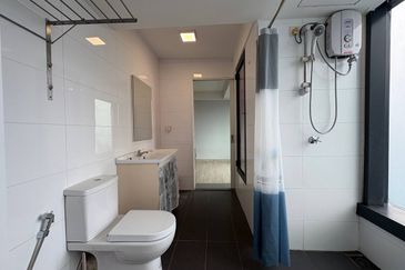 Halo Sunday @ Empire City