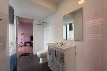 Halo Sunday @ Empire City