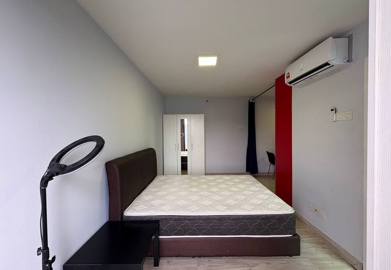 Halo Sunday @ Empire City