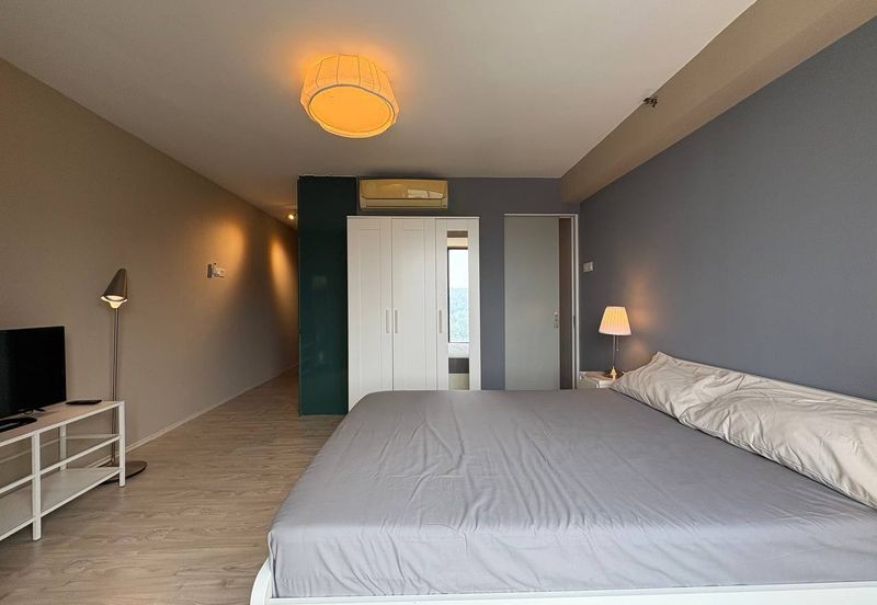 Halo Sunday @ Empire City