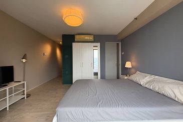 Halo Sunday @ Empire City