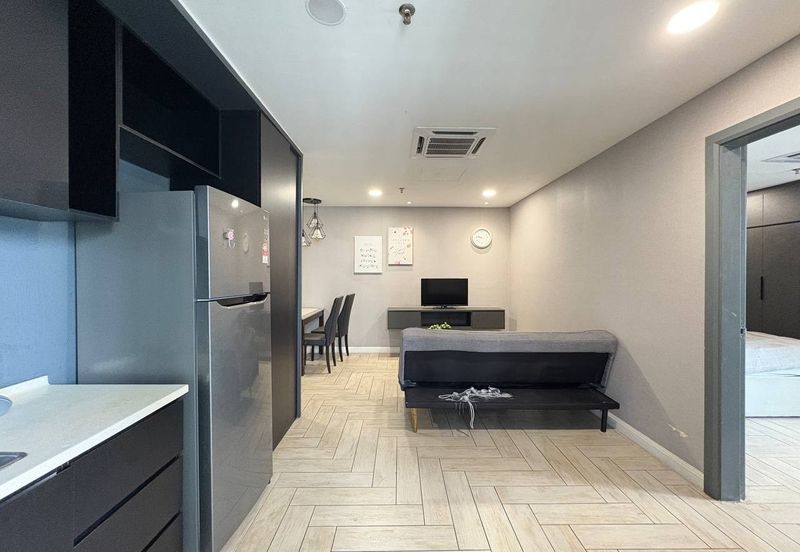 Crown Tower @ Empire City