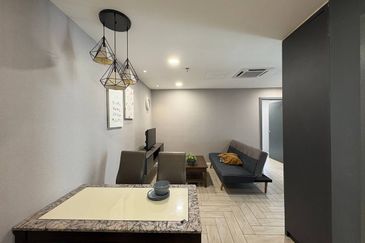 Crown Tower @ Empire City