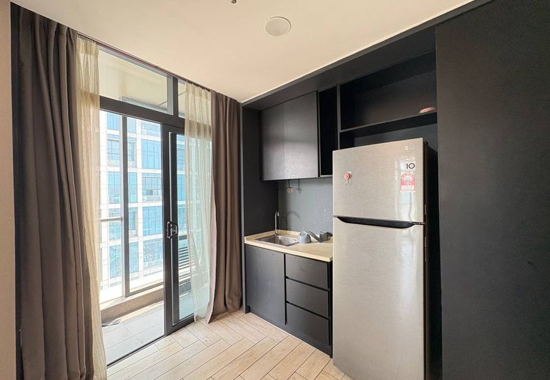 Crown Tower @ Empire City