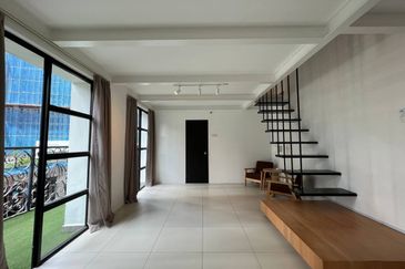 Colonial @ Empire city