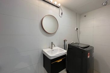 Colonial @ Empire city