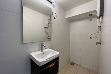 Colonial @ Empire city