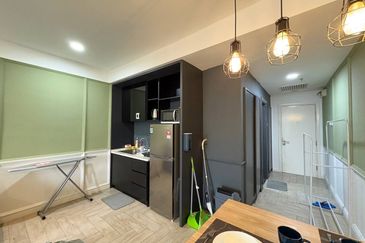 Crown Tower @ Empire City