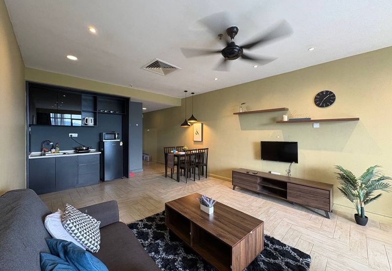 Crown Tower @ Empire City