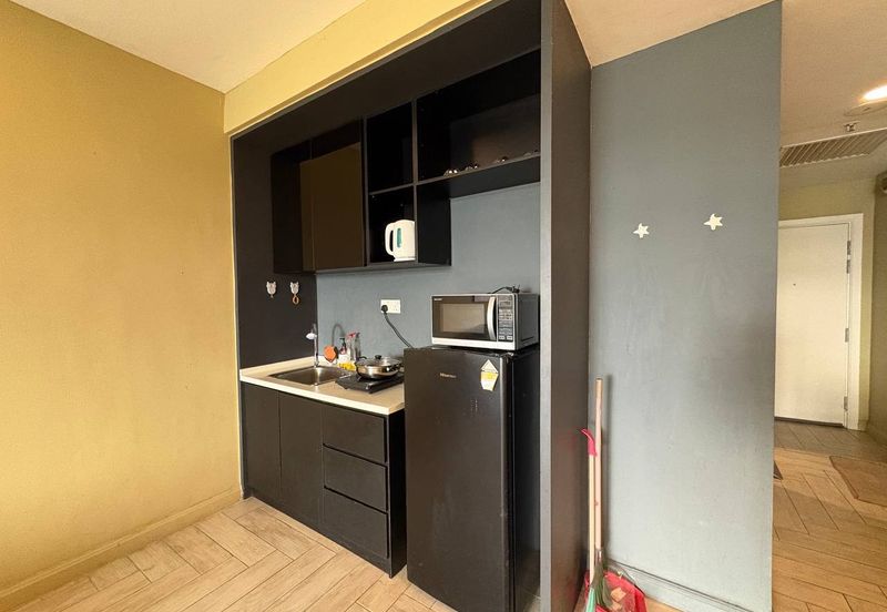 Crown Tower @ Empire City