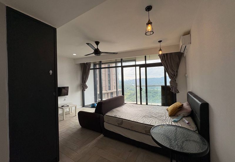 Crown Tower @ Empire City