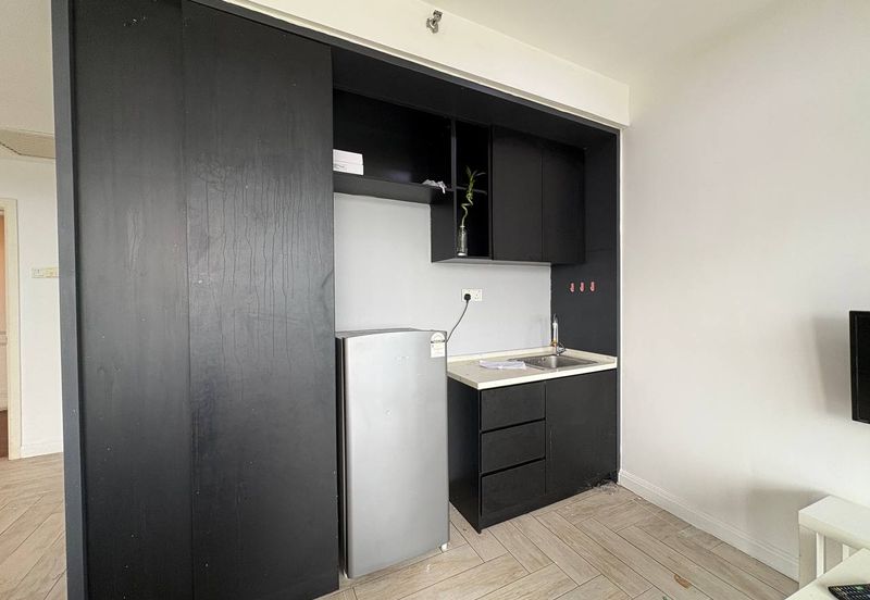 Crown Tower @ Empire City