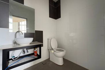 Tower M, Empire City