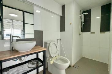 Tower M, Empire City