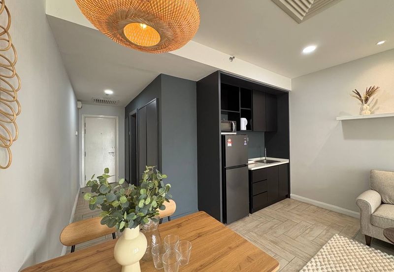 Crown Tower @ Empire City