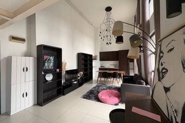 Colonial @ Empire city