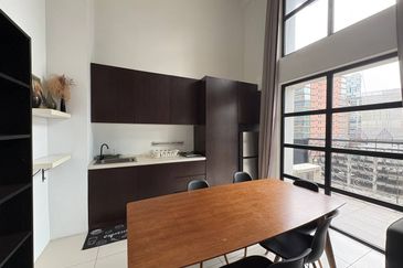 Colonial @ Empire city