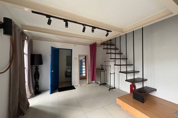 Colonial @ Empire city