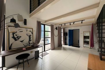 Colonial @ Empire city