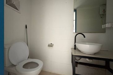 Colonial @ Empire city