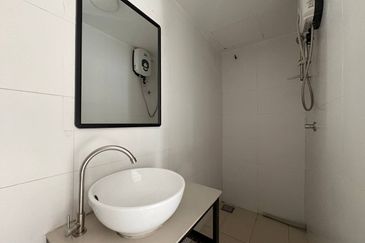 Colonial @ Empire city