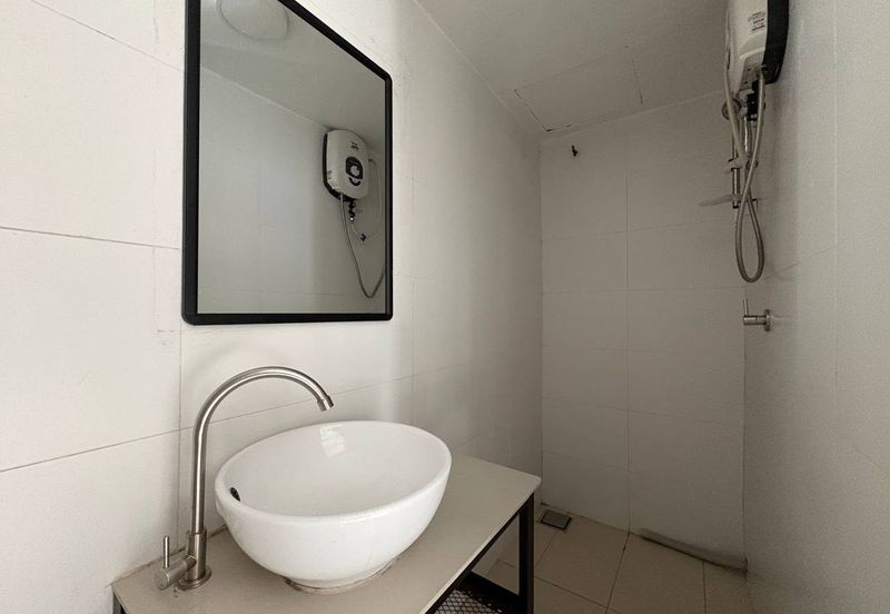 Colonial @ Empire city