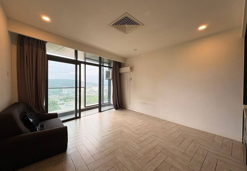 Crown Tower @ Empire City