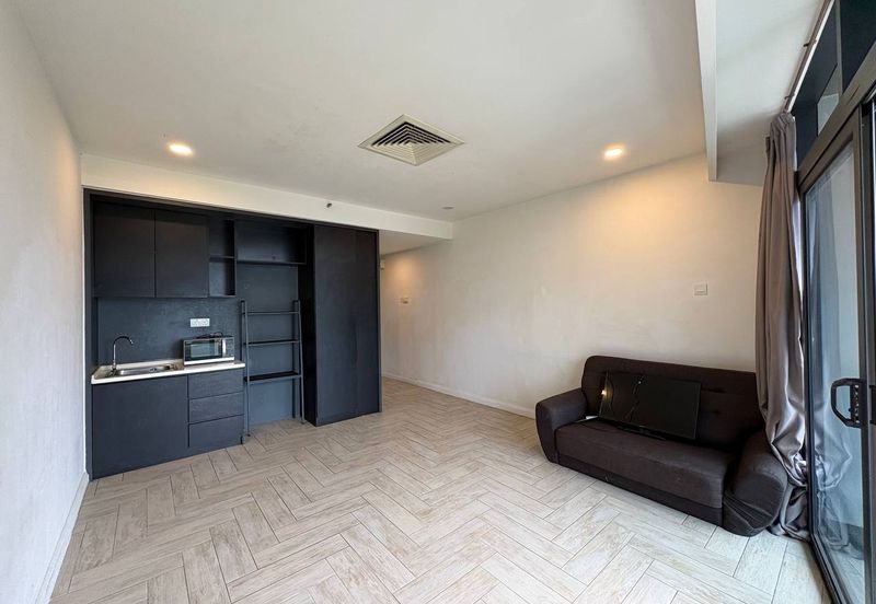 Crown Tower @ Empire City