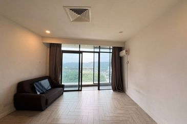 Crown Tower @ Empire City