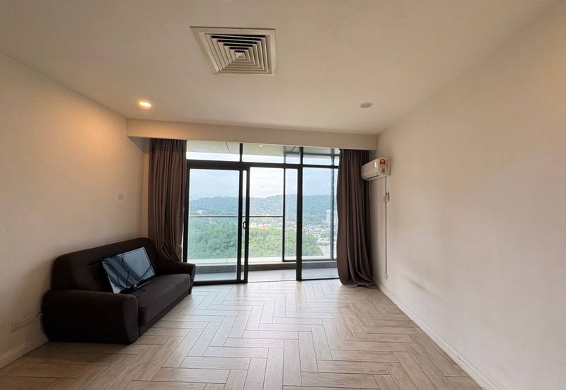 Crown Tower @ Empire City