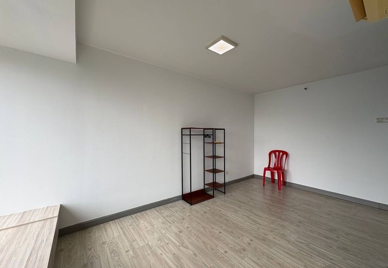 Halo Sunday @ Empire City