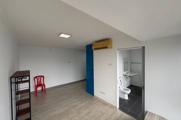 Halo Sunday @ Empire City