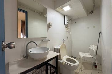 Colonial @ Empire city