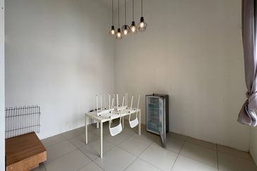 Colonial @ Empire city