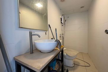 Colonial @ Empire city