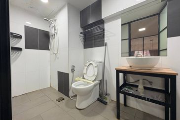 Tower M, Empire City