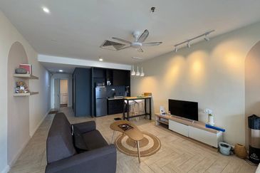 Crown Tower @ Empire City