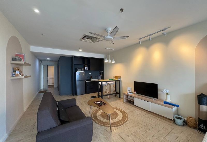 Crown Tower @ Empire City