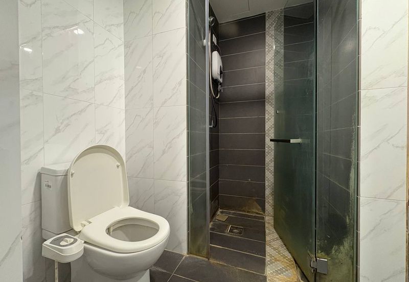 Crown Tower @ Empire City