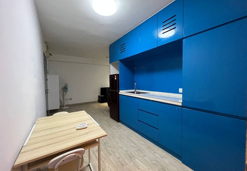 Halo Sunday @ Empire City