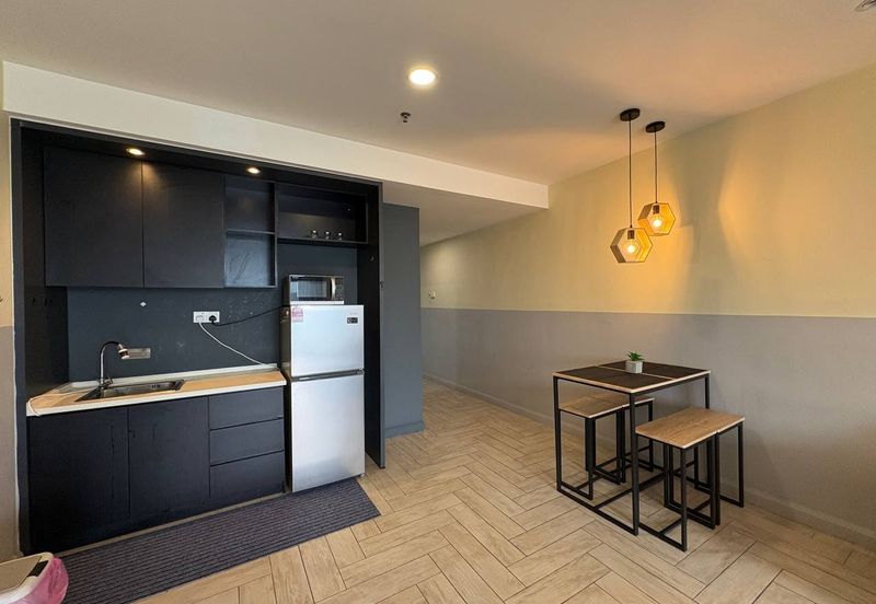 Crown Tower @ Empire City