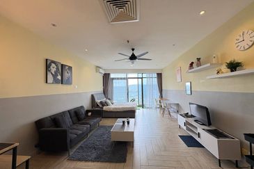 Crown Tower @ Empire City